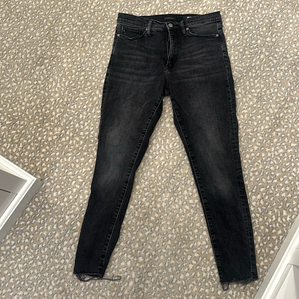 Women’s high-rise stretch skinny faded black jeans, size 28